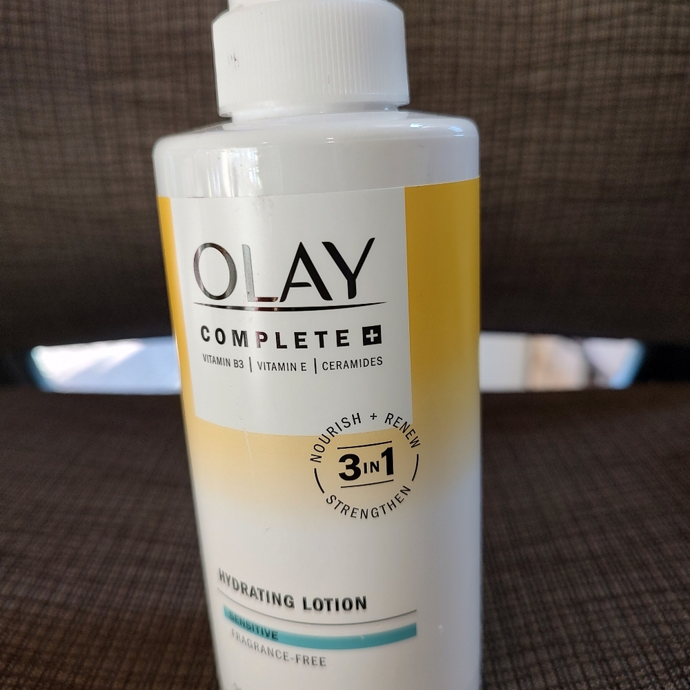 Olay Complete + Hydrating Lotion